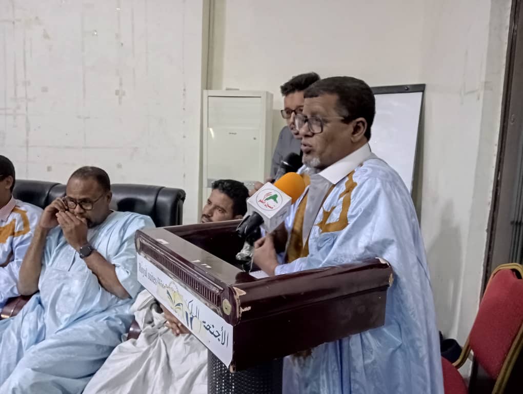 الدكتور محمد عبدي خلال إلقاء كلمته